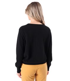 Cardigan tricotat din casmir cu nasturi aurii pe fata