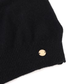 Cardigan tricotat din casmir cu nasturi aurii pe fata