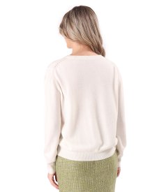 Cardigan tricotat din casmir cu nasturi aurii pe fata