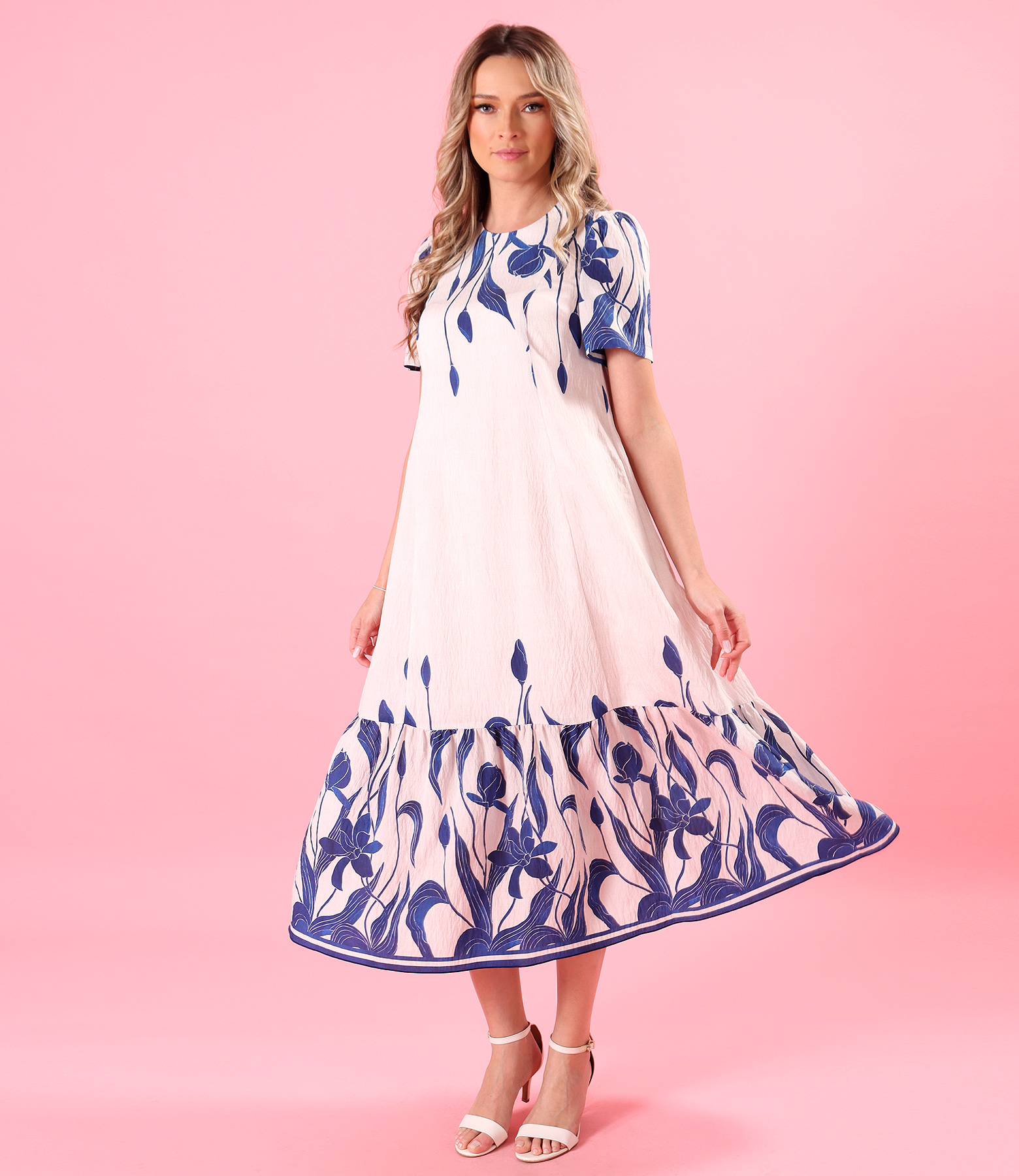 Relaxed-fit midi dress in floral print