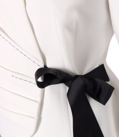 Elegant jacket in stretch viscose-blend fabric with front pleats