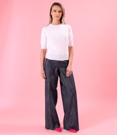 Fine-knit cotton blouse with short sleeves