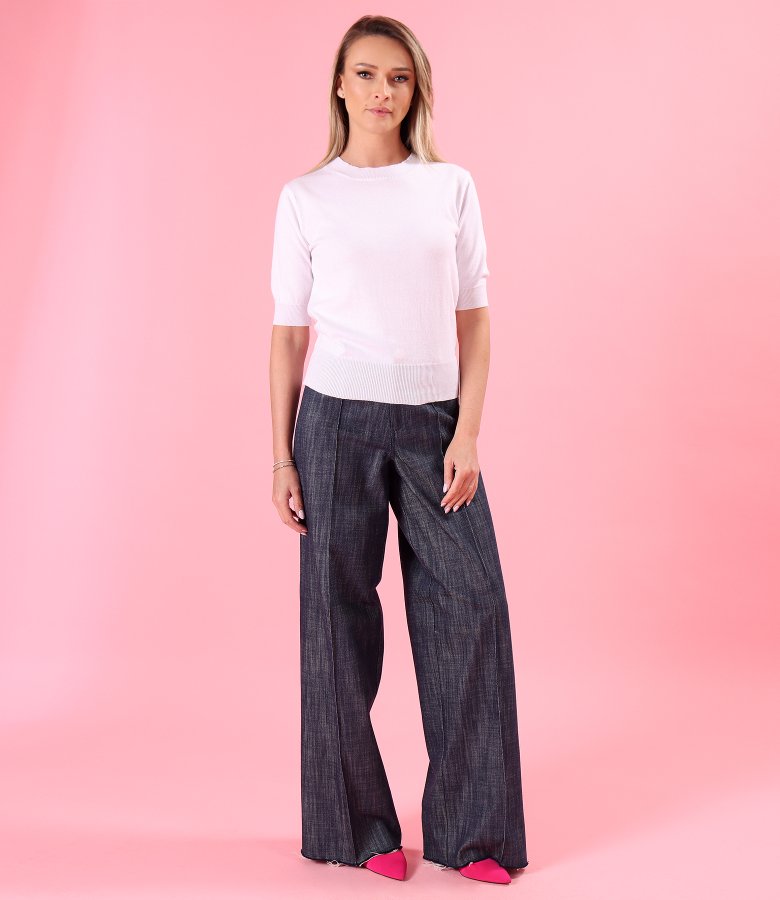 Fine-knit cotton blouse with short sleeves
