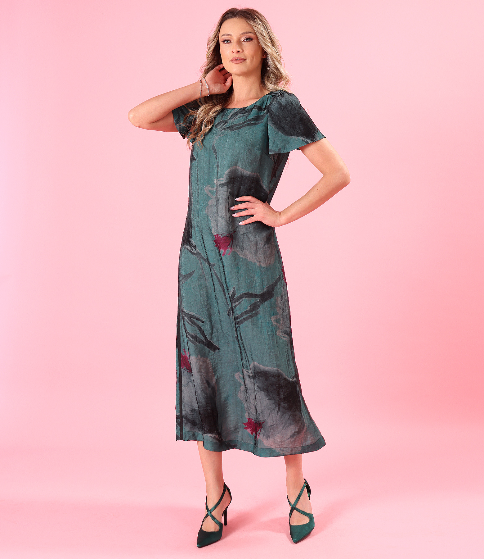 Long viscose dress layered with organza