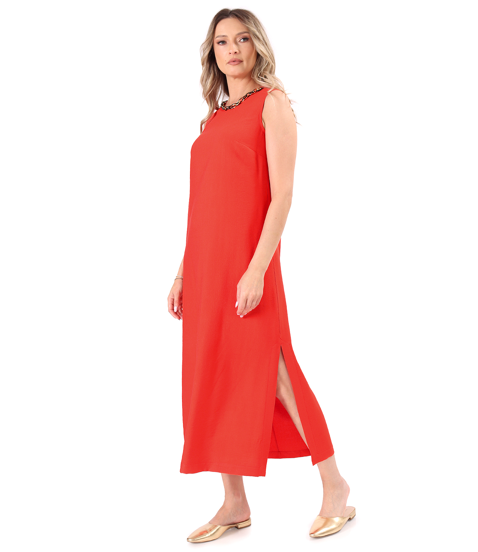 Long elegant dress made of viscose fabric