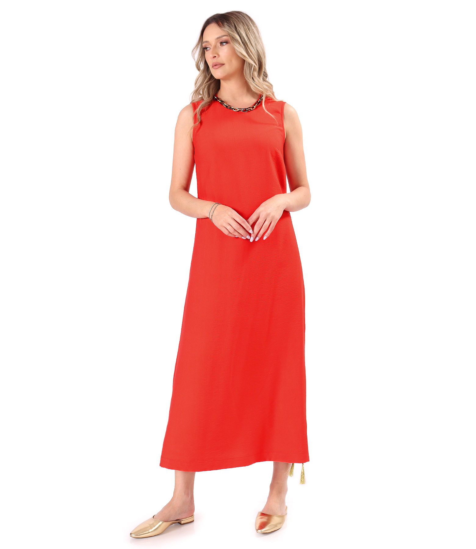 Long elegant dress made of viscose fabric