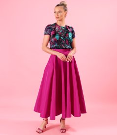 Long flared skirt in lightweight taffeta with decorative elastic at the back