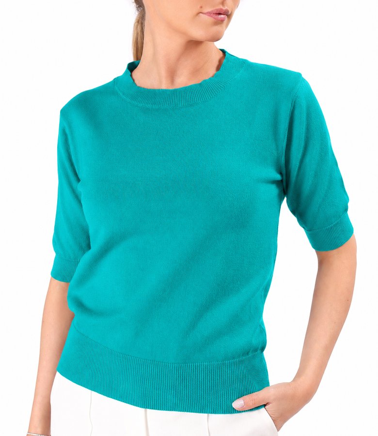 Fine-knit cotton blouse with short sleeves