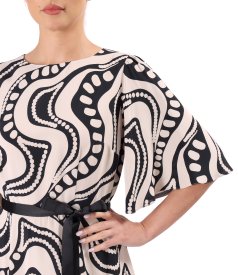 Midi dress in viscose with geometric print