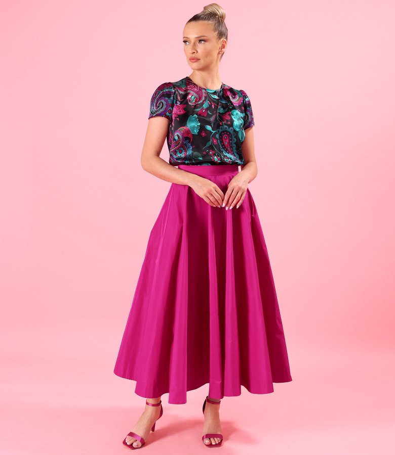 Elegant printed silk blouse with paisley motifs