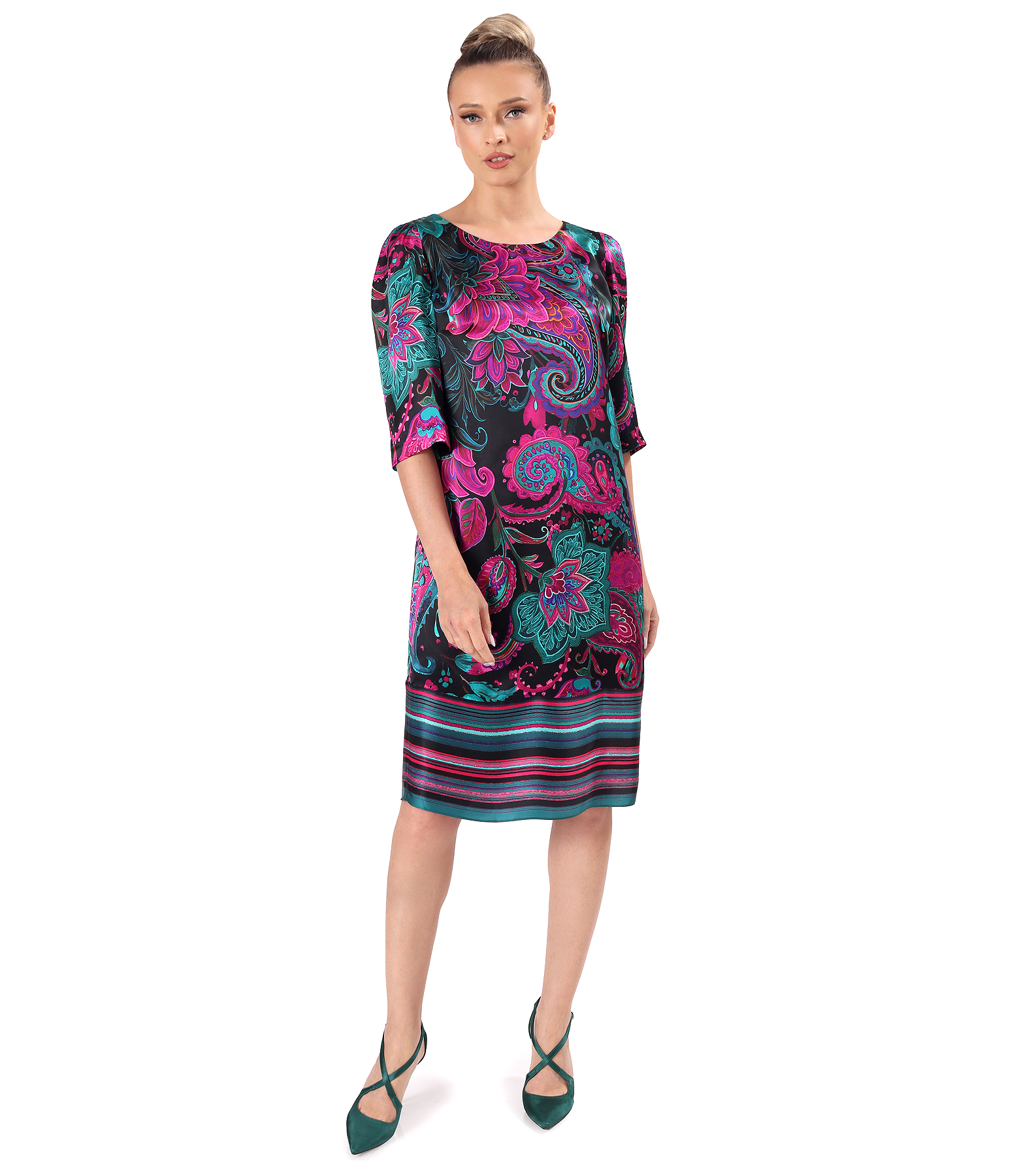 Relaxed-fit dress in natural silk with paisley print