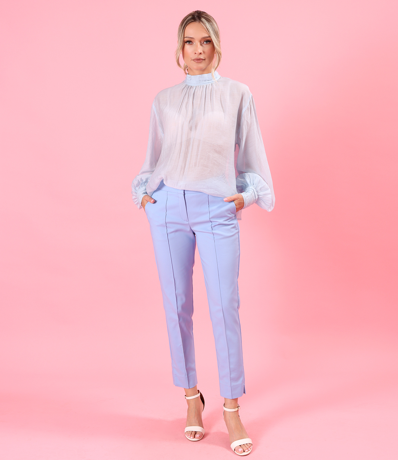 Elegant Tencel blouse with long sleeves