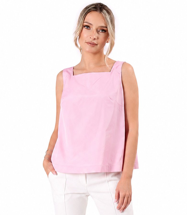 Elegant blouse in lightweight taffeta
