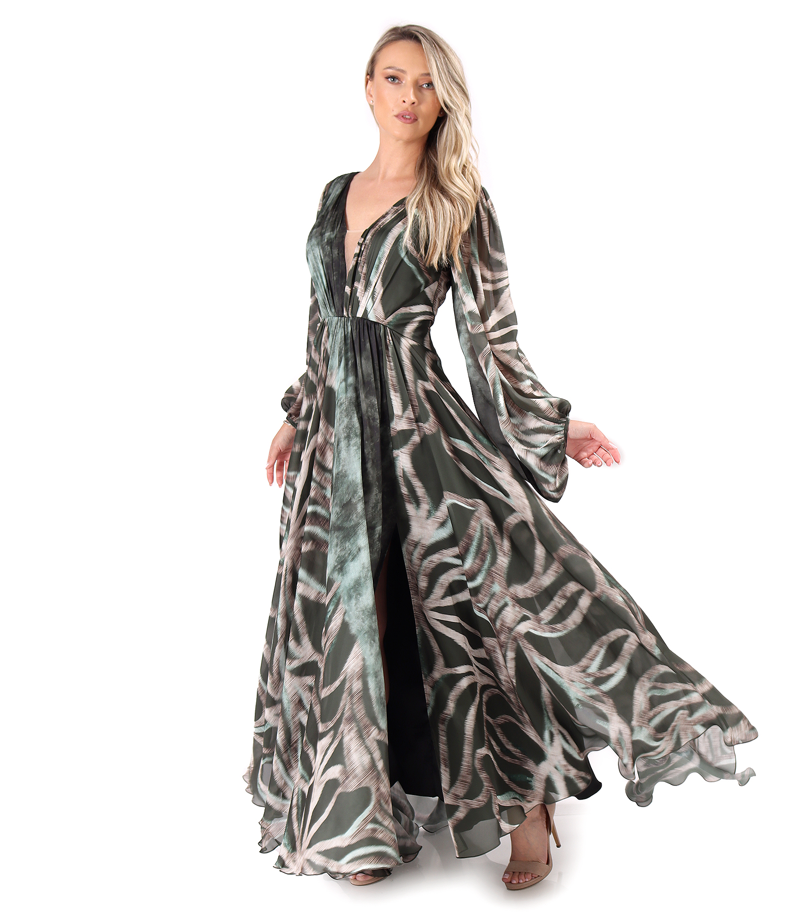Long evening dress made of printed veil