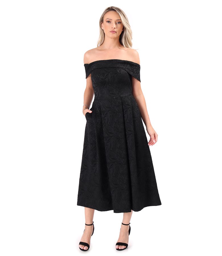 Elegant off-the-shoulder evening dress in stretch floral jacquard