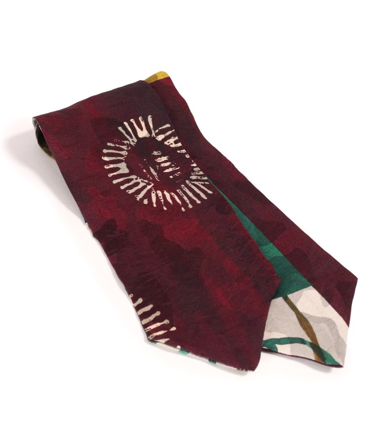 Long viscose scarf with artistic print