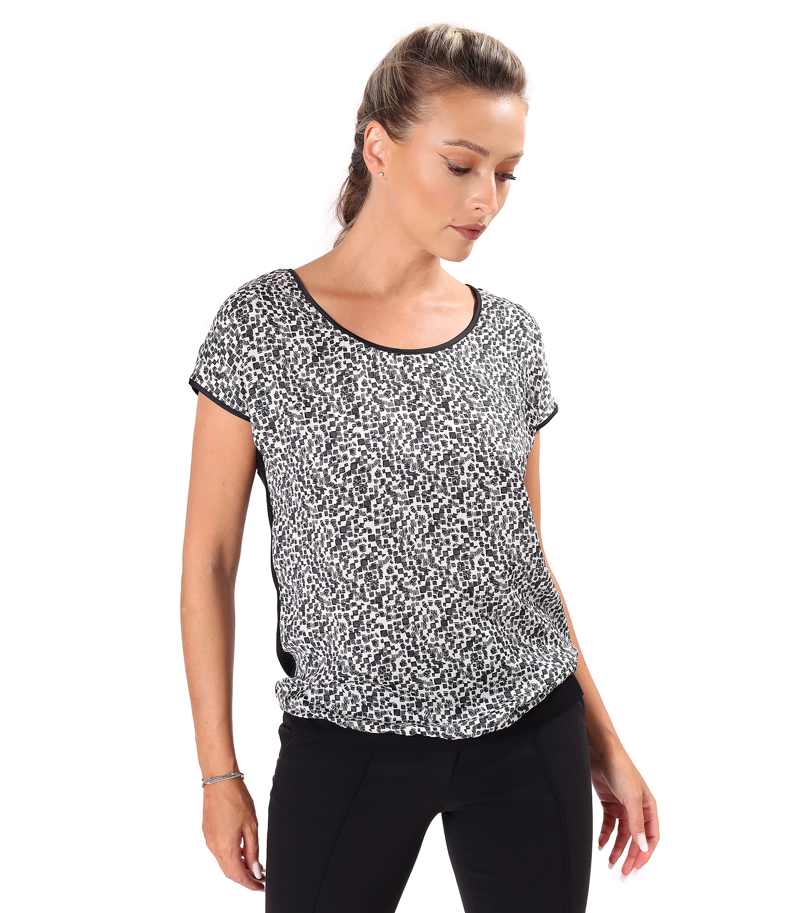 Relaxed-fit blouse with geometric print front