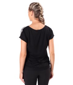 Relaxed-fit blouse with geometric print front