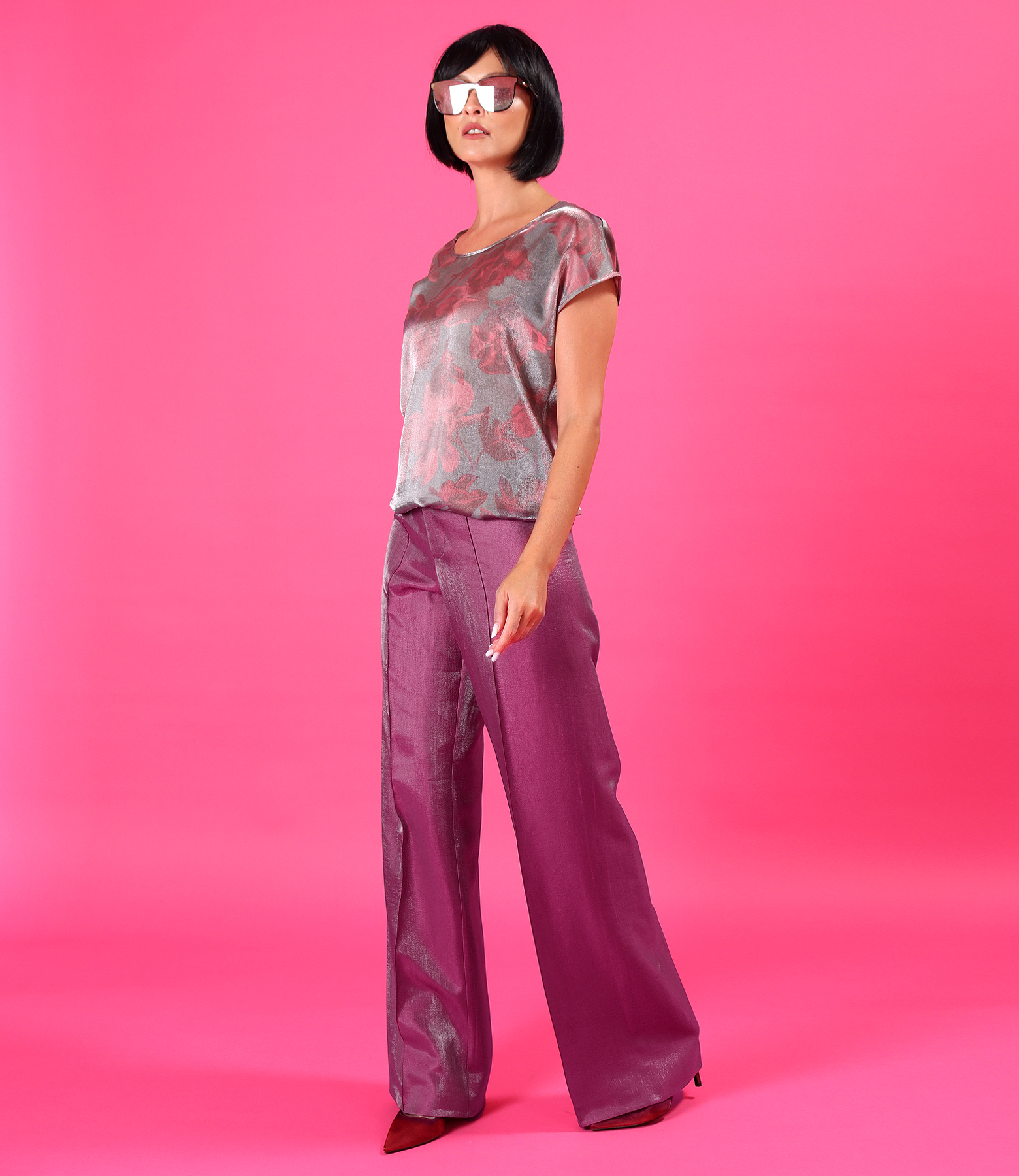 Elegant viscose organza blouse with a metallic effect