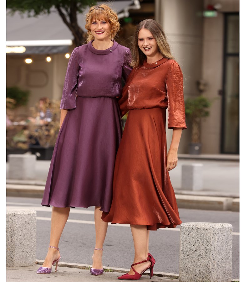 Midi dress in satin fabric
