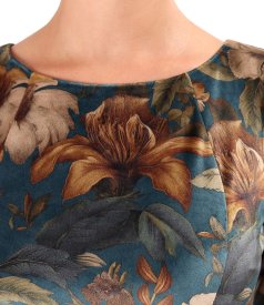 Elegant dense velvet dress with floral print