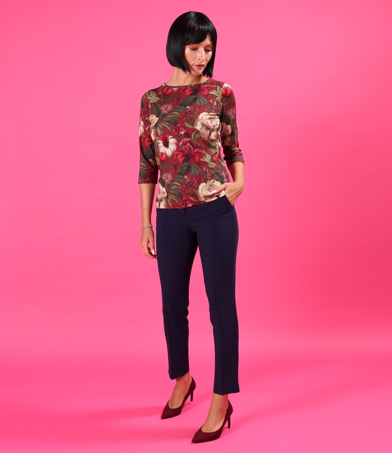 Smart-casual outfit with flared trousers and stretch jersey blouse