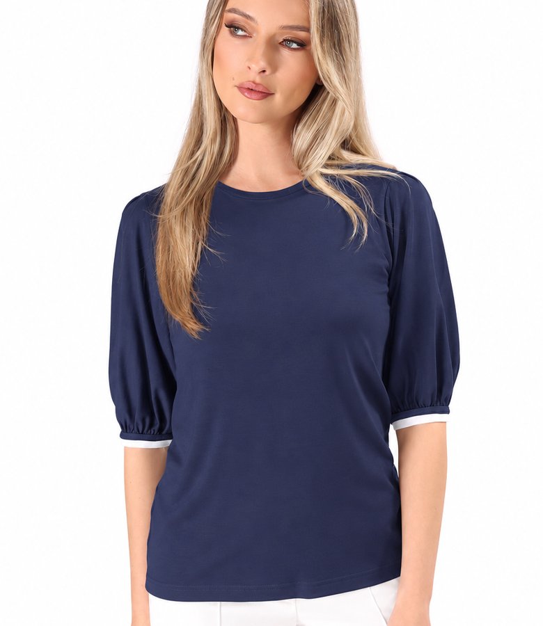 Elegant stretch jersey blouse with three-quarter sleeves