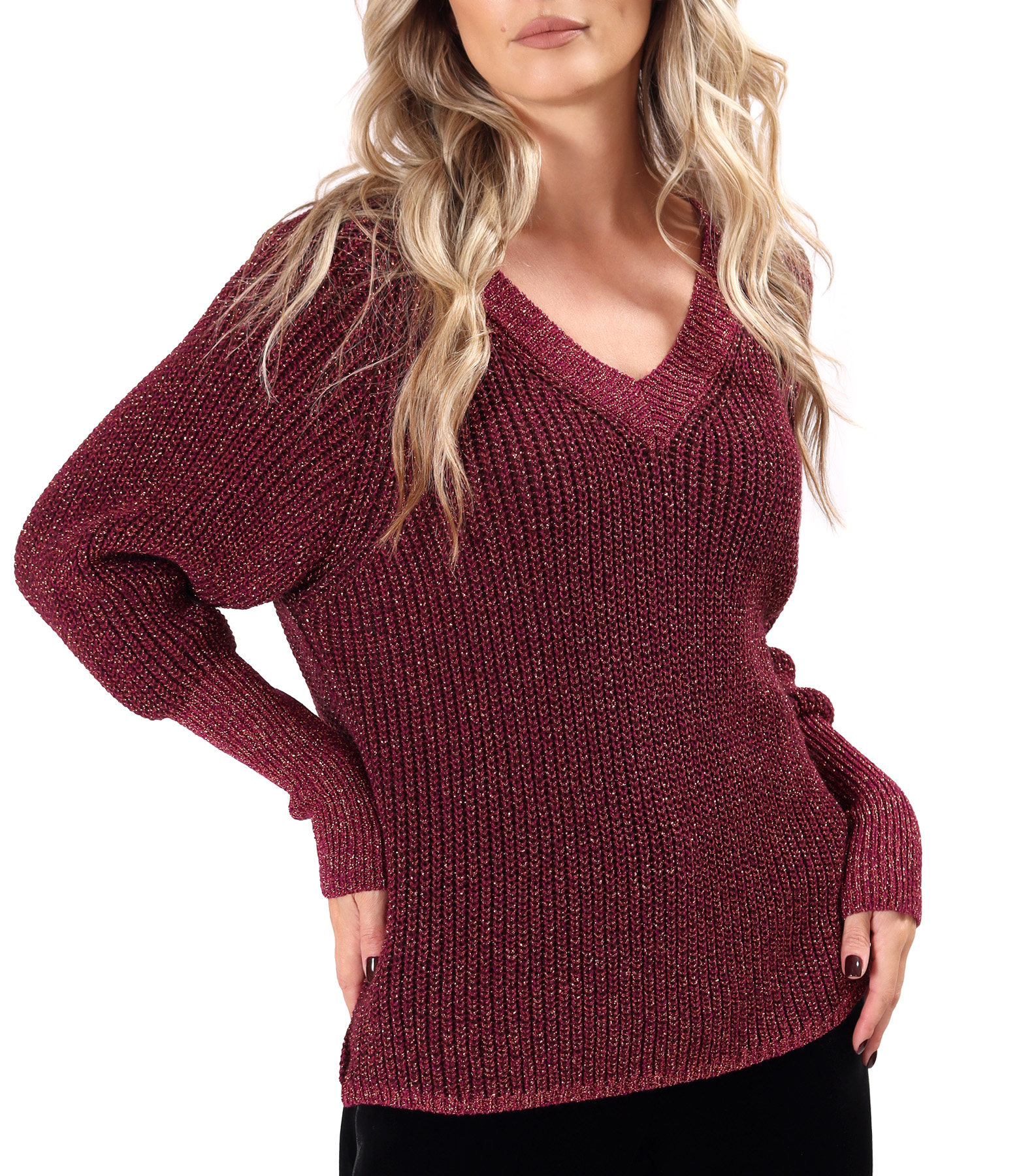 Knitted sweater with textured yarn and V-neckline